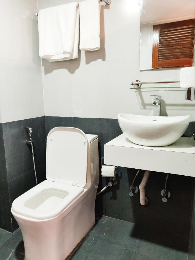 Hotel Central Bhatgoan Buitenkant foto