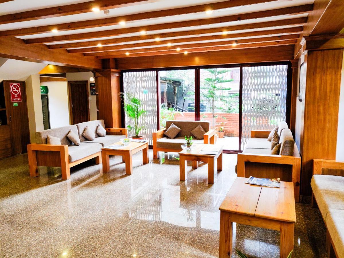 Hotel Central Bhatgoan Buitenkant foto